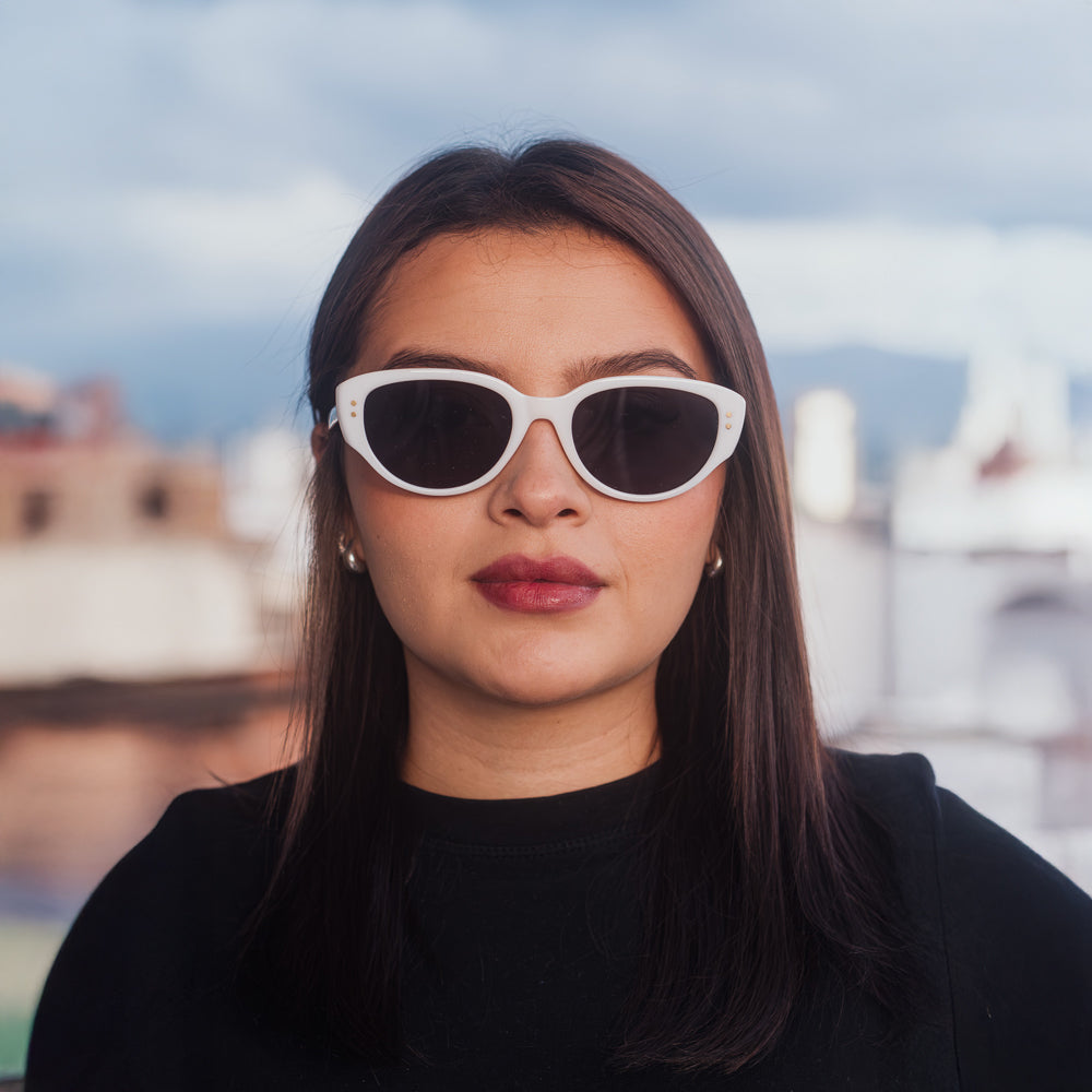 CAT'S EYE -  blanco y negro